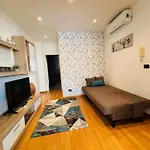 Oli's House * Бари